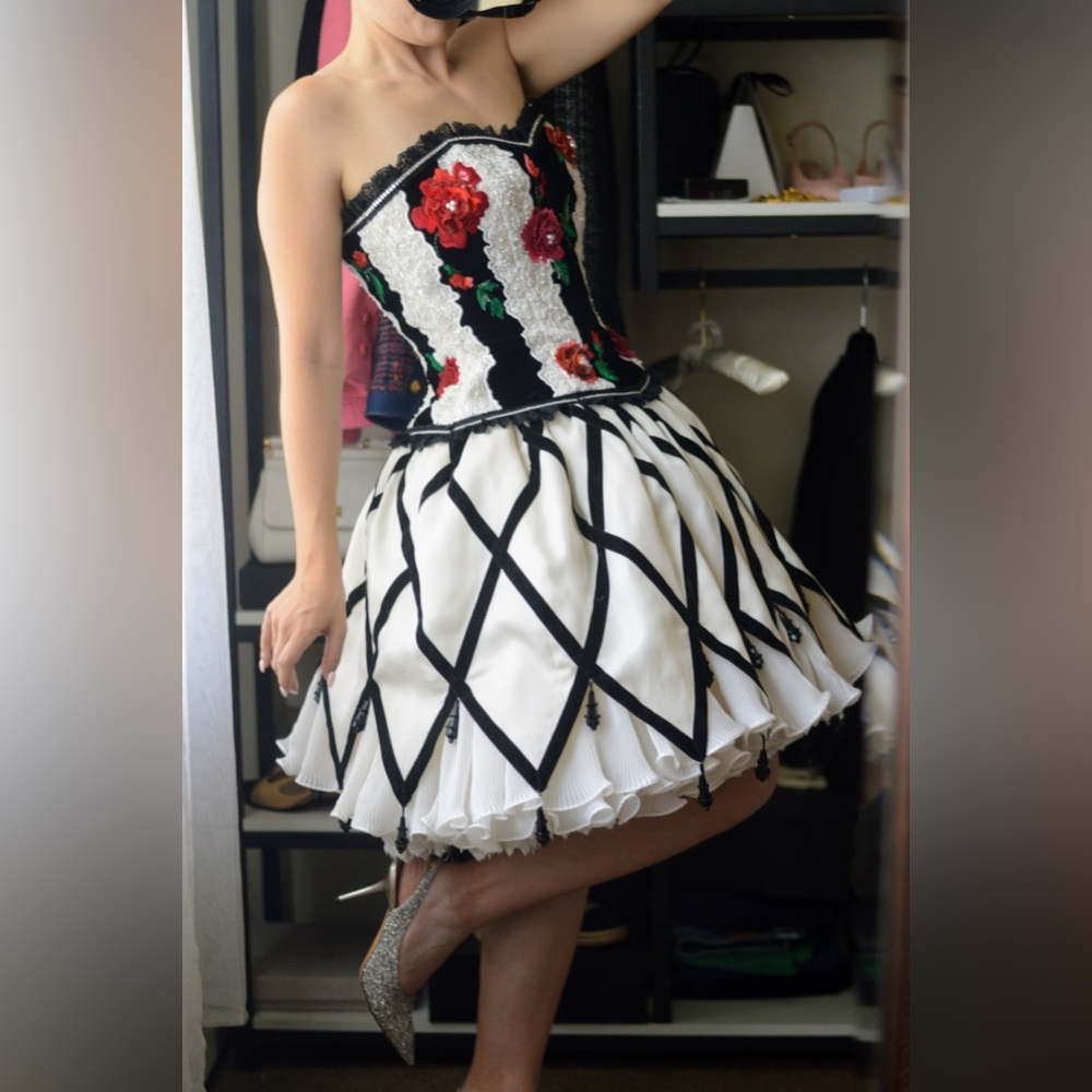 SOLD! Oscar de la Renta 3 piece corset skirt & petticoat set vintage 8